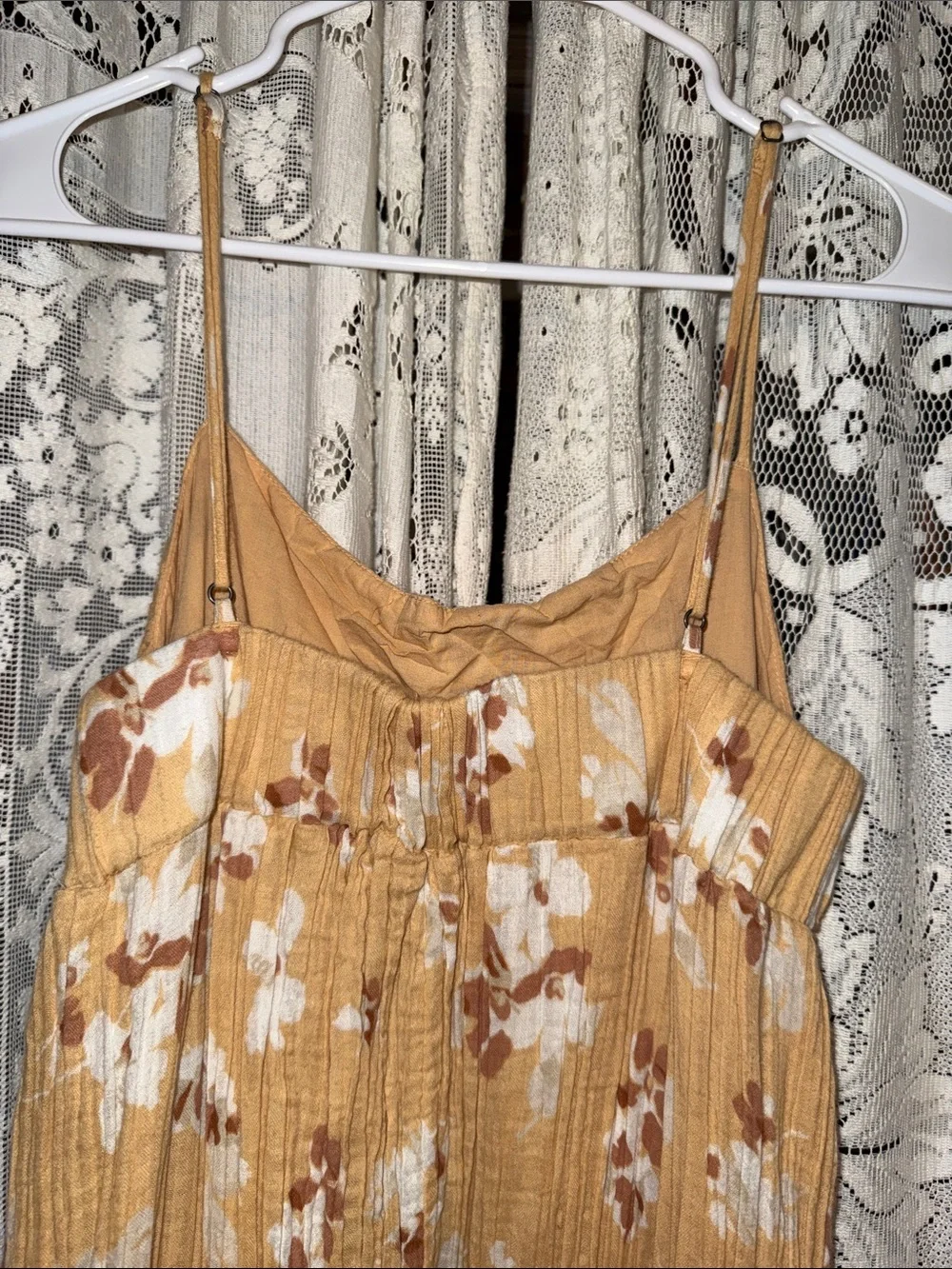 Women's Yellow Floral Spaghetti-Strap Maxi Dress medium Tall